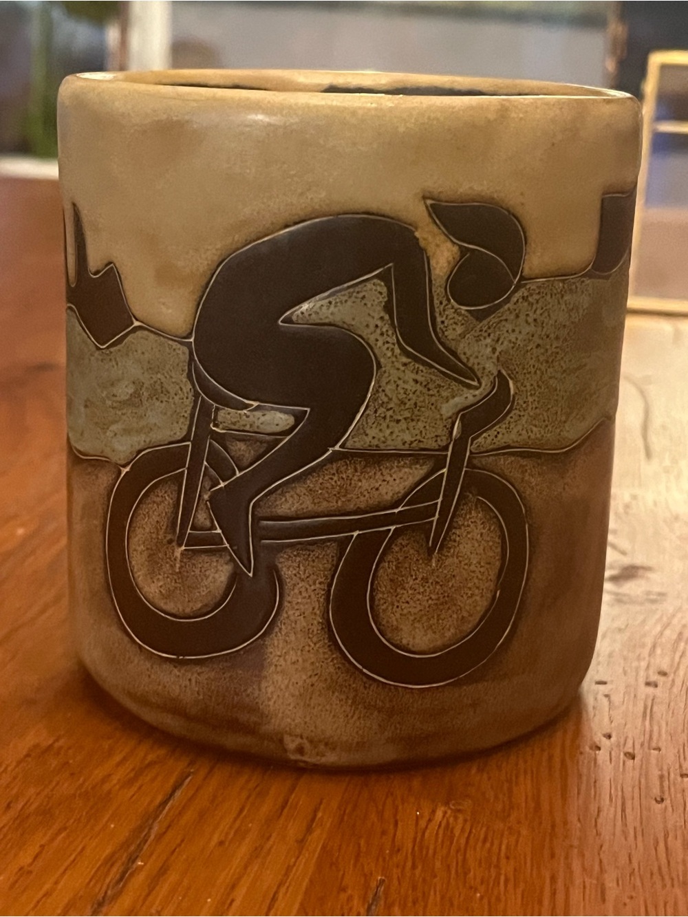 Mara Stoneware Mug - Bicyclist 16oz (510G5)